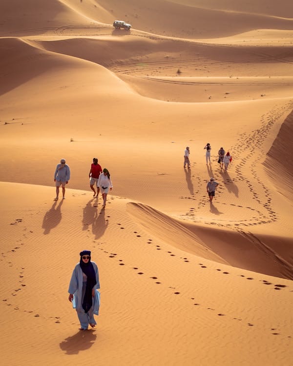 tour guide travel merzouga in morocco