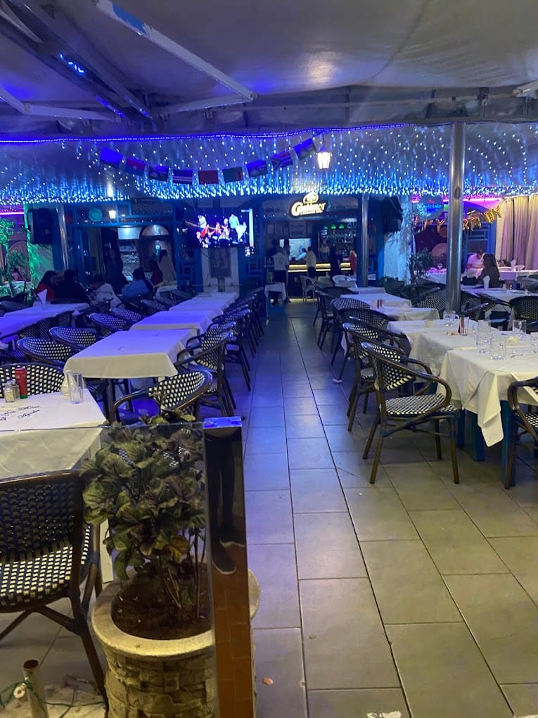 nil bleu restaurant - night life in agadir